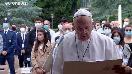 Le pape François appelle à la prière face à la pandémie