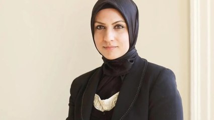 رافيا أرشد.. أول قاضية محجبة في بريطانيا