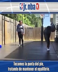 Jr. NBA at Home Workout Clip - Langston Galloway (Spanish Subtitles)