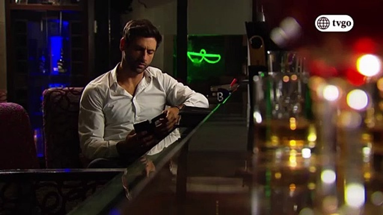 Camilo engañó a Antonella con Eva, la hermana de Inés