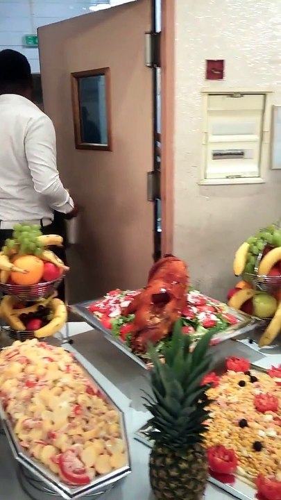 Dieu merci d'être Africain ! Tout est bon @Verdo Traiteur