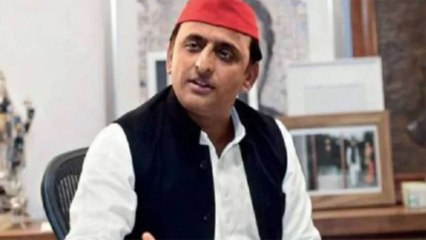 Priyanka helped migrants, what you did? Akhilesh replies