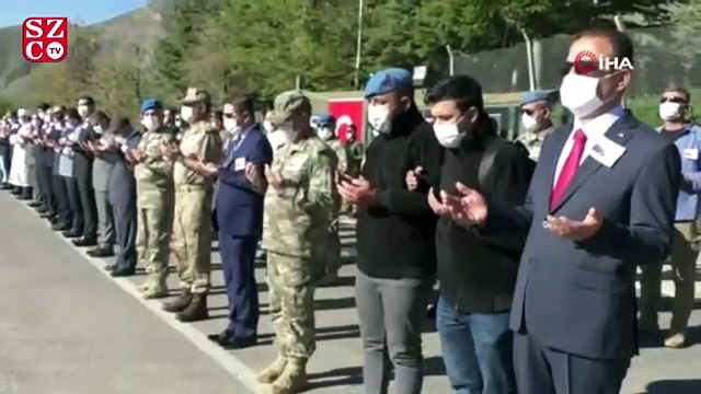 Hakkari’de şehit olan 2 asker için tören düzenlendi