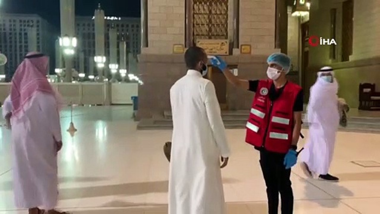 - Mescid-i Nebevi, 74 gün sonra yeniden ibadete açıldı