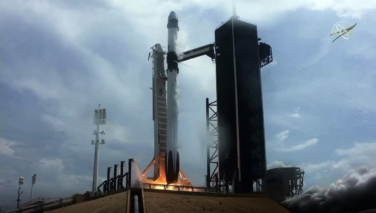 SpaceX-Rakete startet erfolgreich ins All