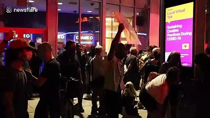 US Unrest: Police clash with George Floyd demonstrators on streets of New York