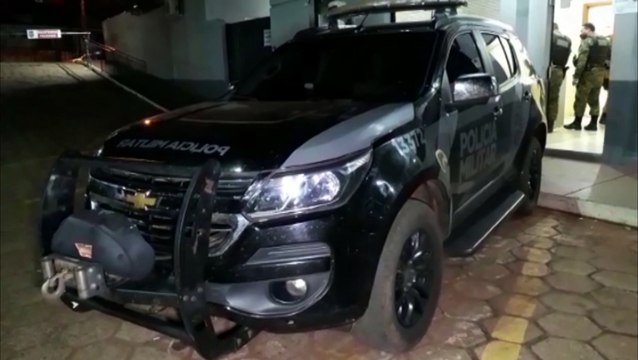 BPFron apreende 1,5 quilo de haxixe em ônibus na Avenida Tancredo Neves; mulher de 27 anos foi presa