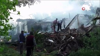 EVDE ÇIKAN YANGINDA YAŞLI ADAM HAYATINI KAYBETTİ