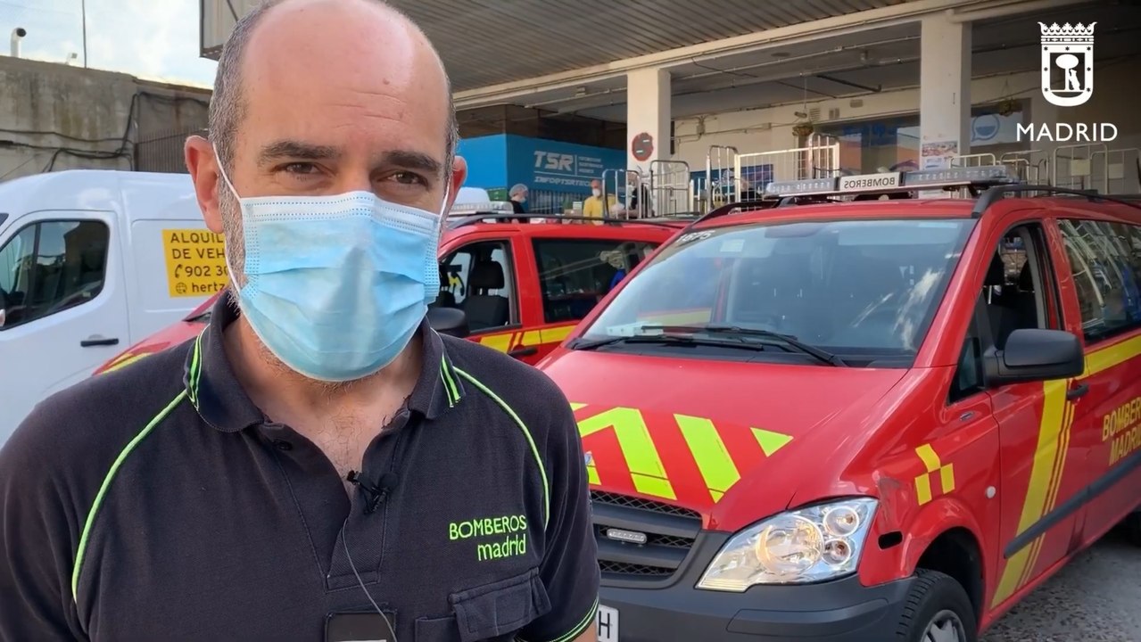 Bomberos describen el reparto de alimentos como "muy gratificante"
