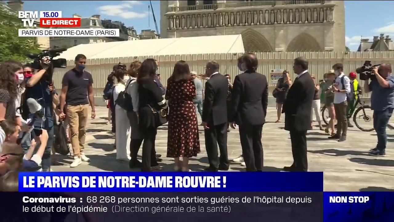 Le parvis de Notre-Dame rouvre officiellement
