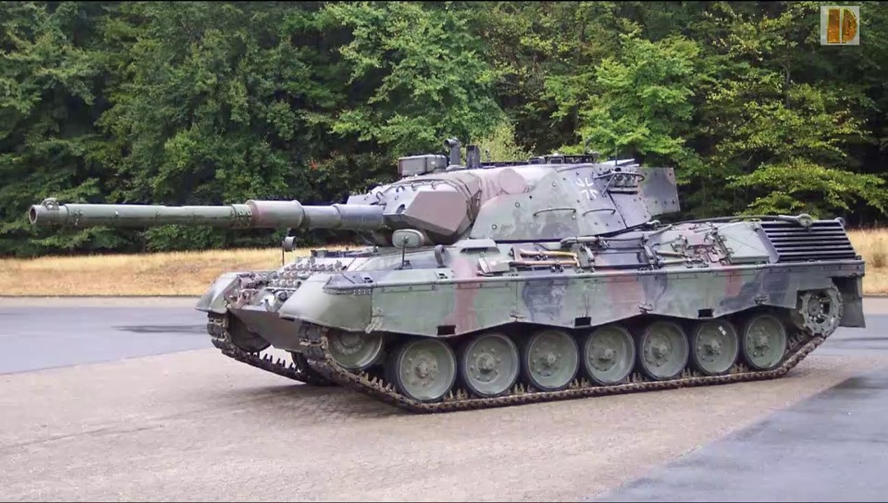 Blindés-84-Leopard 1