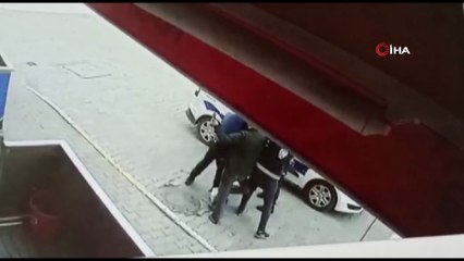 Eyüpsultan’da polise direnen gencin 8 ayrı suç dosyası ortaya çıktı