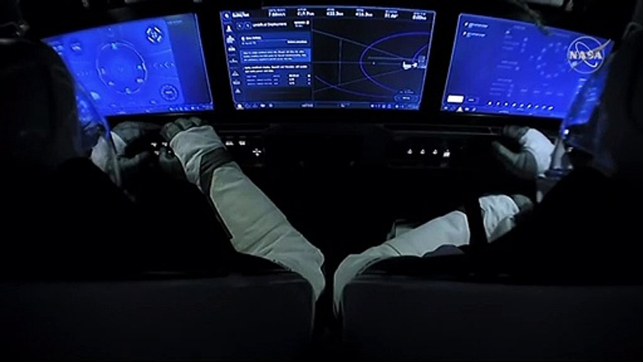 Spacex-raumkapsel hat erfolgreich an die iss angedockt