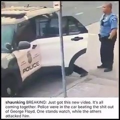 Polisin George Floyd'u boğarak öldürmeden önce araç içinde darp ettiği anlar!