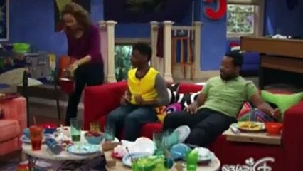 K.C. Undercover S01E05 - Photo Bombed