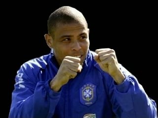 N 2 Ronaldo 5 Novembre 2012 Sofoot Com [ 240 x 320 Pixel ]