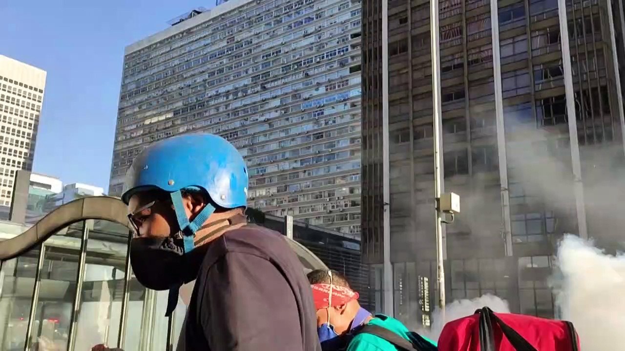 SP: atos terminam em confronto