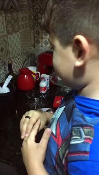 João Lucas - Lavando as mãos