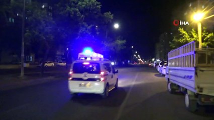 Diyarbakır’da iki otomobilin çarpıştığı trafik kazasında 2’si ağır 5 çocuk yaralandı