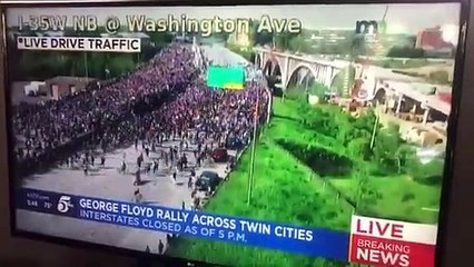 ABD'de tanker göstericilerin arasına daldı