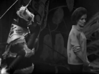 Doctor Who clásico Temporada 2 episodio 20 "Invasion" (subtítulos en español)