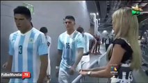 Lionel Messi ignora a la bella periodista Inés Sainz _ Mexico vs Argentina 2-2 Partido Amistoso 2015