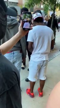 Un hombre paga a los manifestantes del ‘Black Lives Matter’ para actuar violentamente