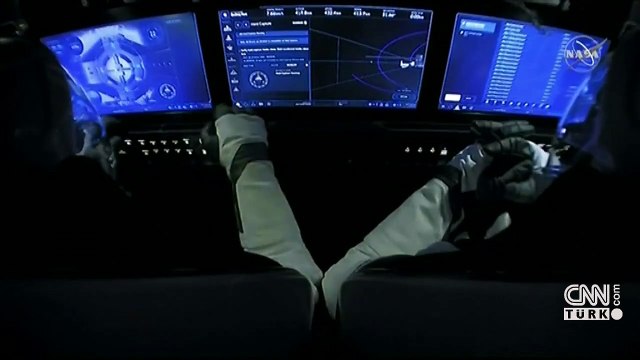 SpaceX insanlı uzay aracı Uluslararası Uzay İstasyonu'na kenetlendi