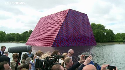 Mort de l'artiste Christo, l'emballeur du Pont-Neuf et du Reichstag