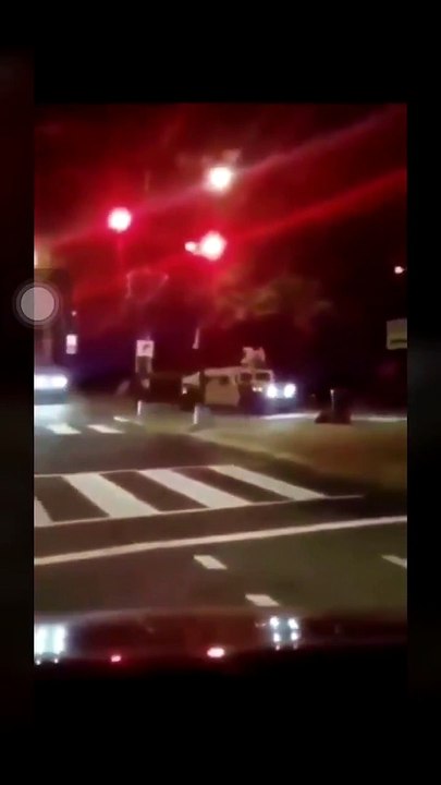 Military heading to the White House -Militares rumbo a la casa blanca