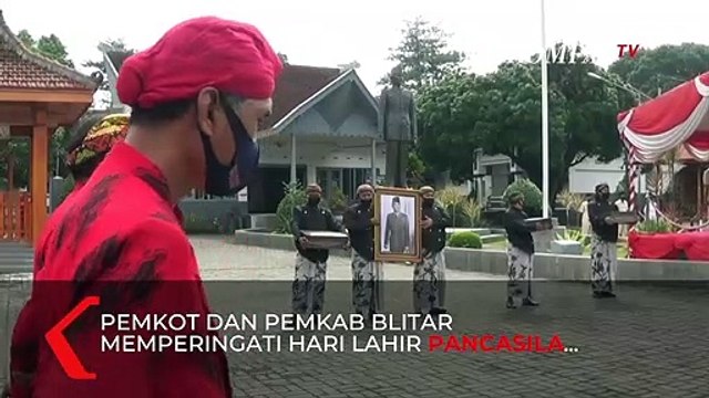 Peringati Hari Lahir Pancasila, Warga Blitar Ziarah ke Makam Bung Karno