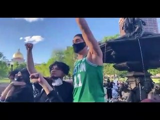 Video herunterladen: FETÖ’cü Enes Kanter bakın nerede ortaya çıktı!