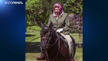 Covid-19 : Elizabeth II réapparaît à Windsor, chevauchant un poney