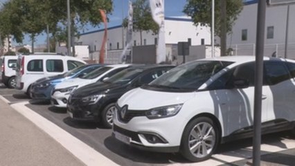 Matriculaciones de turismos rebajan su caída al 72,7 % en mayo