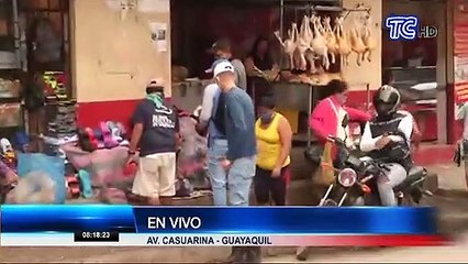 ¡AHORA! Comercio informal y mucho desorden en avenida Casuarina, Guayaquil