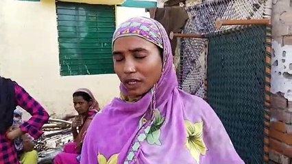 चौकी इंचार्ज ने महिला को सरेआम किया बेइज्जत