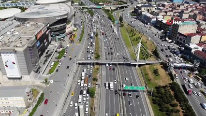 Mahmutbey Gişelerinde trafik yoğunluğu oluştu