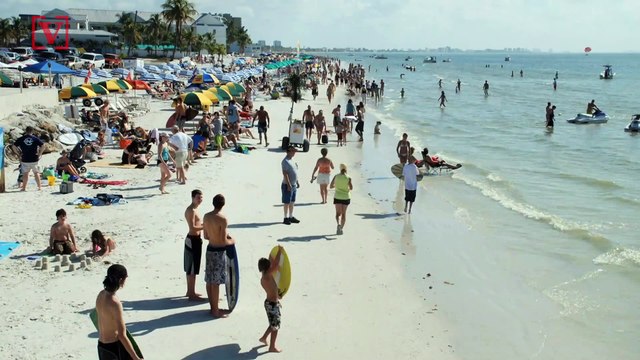 Majority of Americans Want Focus On Containing Virus Over Economy, Call for Unemployment Benefits to Extend