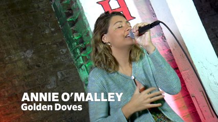 Dailymotion Elevate: Annie O'malley - "Golden Doves" live at Cafe Bohemia, NYC