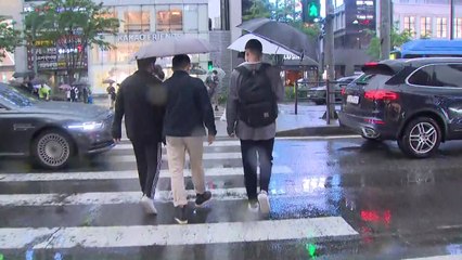 [날씨] 오늘 중부 요란한 비...남부 여름 더위 / YTN