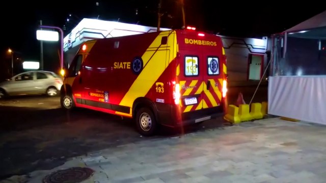 Colisão frontal entre veículos é registrada na PR-180; Uma pessoa morre e outras duas ficam feridas