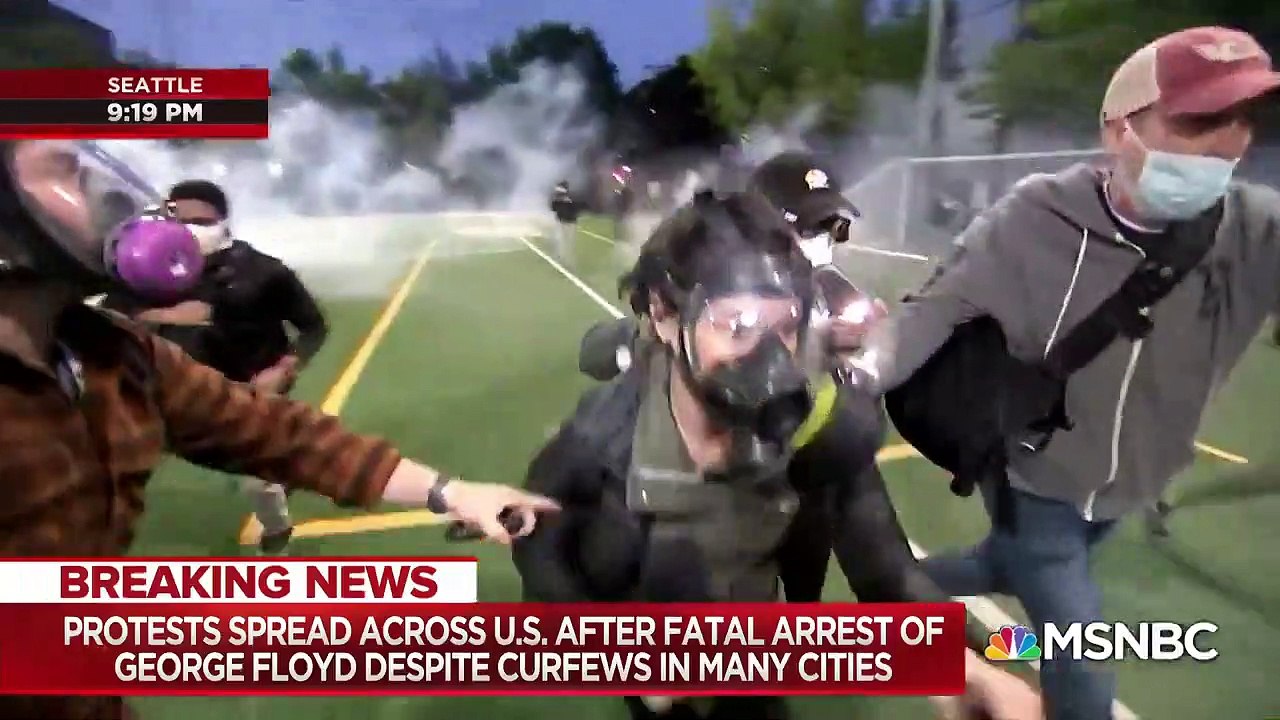 Mort de  George Floyd - A Seattle, une journaliste de la chaîne NBC est touchée en plein direct et évacuée par les services de sécurité