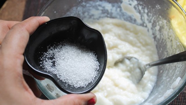 दही में नमक के नुकसान जानकर चौंक जाएंगे आप | Curd with salt good or bad | Boldsky