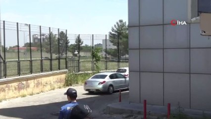 Polisi şehit eden zanlılar adliyeye çıkarıldı