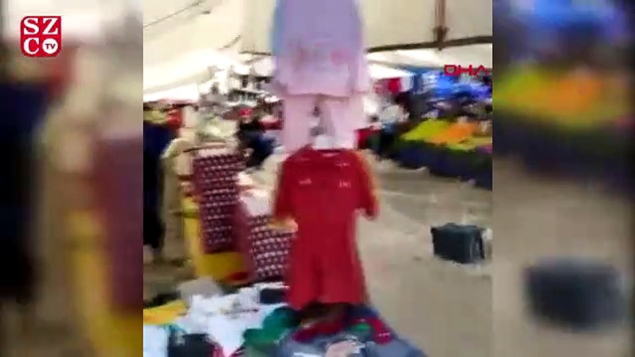 Arnavutköy'de aşırı yağış pazar yerinde sele neden oldu