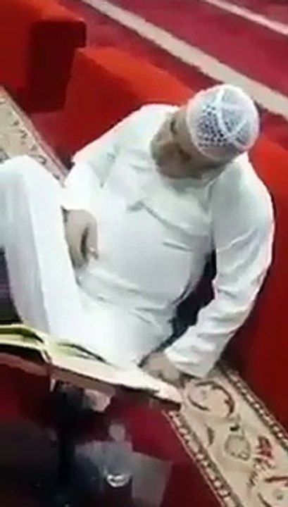 Il décède en pleine lecture du coran dans une mosquée