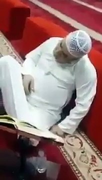 Il décède en pleine lecture du coran dans une mosquée