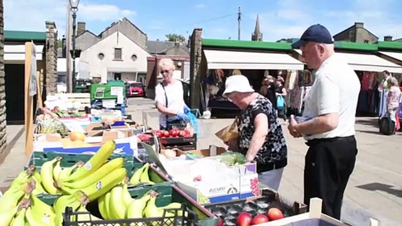 Customers return as Clitheroe Market reopens
