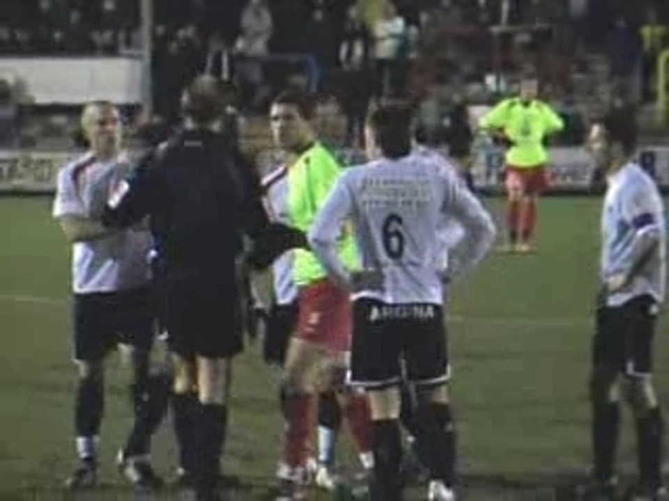 Virton à l'Olympic Charleroi : Double carton jaune