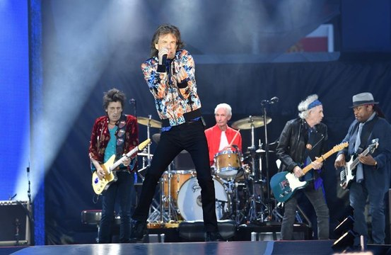 音楽業界、ジョージ・フロイドさんの暴行死を受けブラックアウトを実施